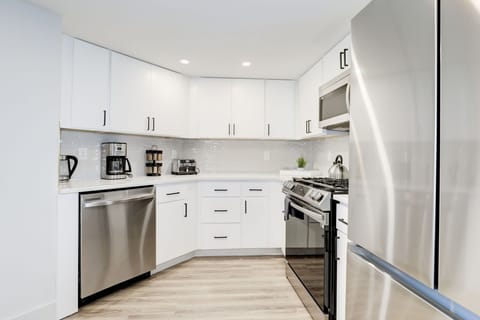 Stove and refrigerator available