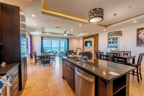 Kitchen & Living Area