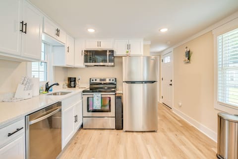 House (2 Bedrooms) | Interior