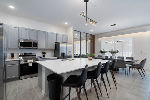 Fully-equipped kitchen