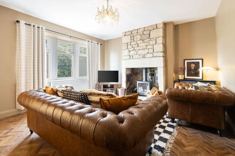 Canny Cottage, Otterburn - Host & Stay
