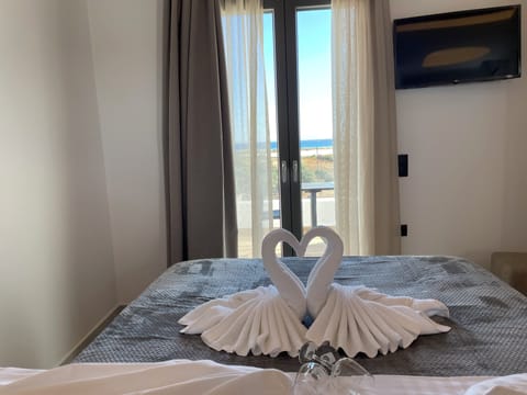 Deluxe Double or Twin Room, Sea View | Front of property