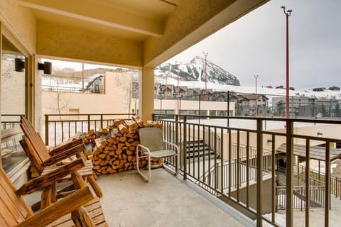 Sit on your balcony and breathe the fresh mountain air.