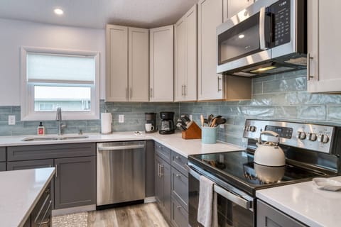 The high end appliances and beautiful finishes provide an ideal space preparing your favorite foods!