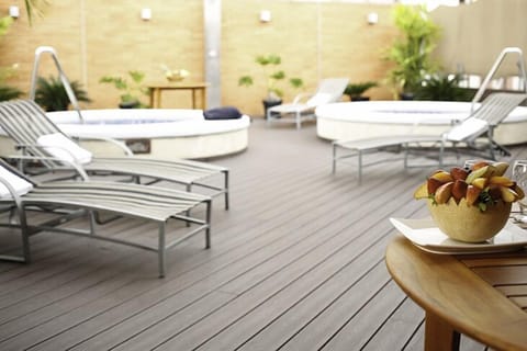 Sundeck