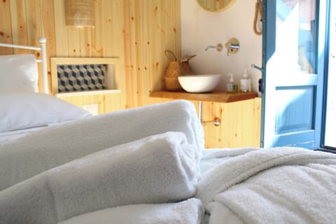 Classic Double Room | Free WiFi