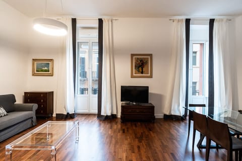 Apartment | Living area | TV