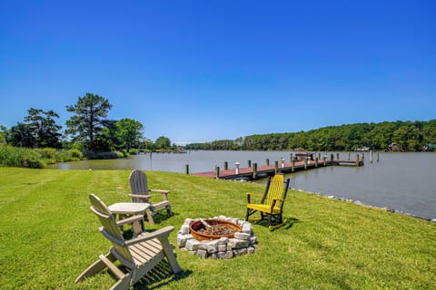 Cambridge Vacation Rental | 4BR | 4BA | Steps to Enter | 4,200 Sq Ft