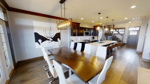 Dining Room, Dining Table, Furniture, Indoors, Table