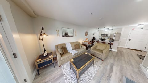 Home Decor, Furniture, Indoors, Living Room, Lamp