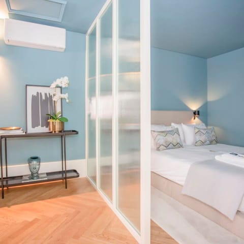 House | 1 bedroom, iron/ironing board, Internet