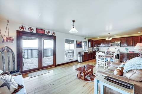 House (1 Bedroom) | Interior