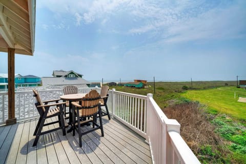 House (6 Bedrooms) | Front of property