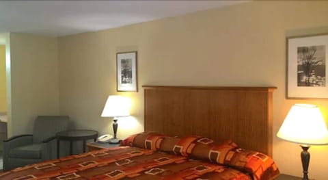 Desk, laptop workspace, soundproofing, iron/ironing board