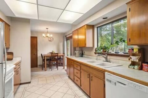 A3012f27 784c 4e9c 8322 ab04244a6486