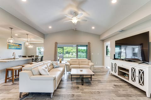 Port Charlotte Vacation Rental | 3BR | 2BA | 4 Steps to Enter | 1,663 Sq Ft