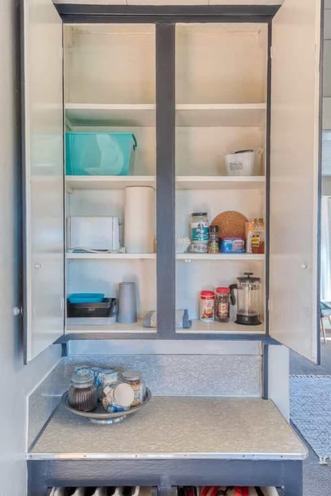 #StayinMyDistrict Coos Bay Historical Heritage House #bookdirect #heritagehousecoosbay #stayinmydistrict #investrepm