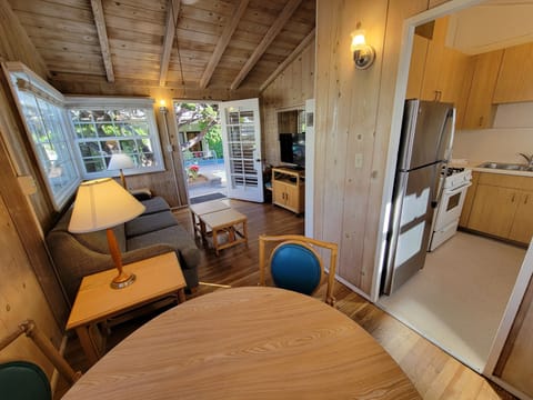 Standard Cottage, 1 Bedroom, Kitchen, Courtyard Area | Iron/ironing board, free WiFi, bed sheets