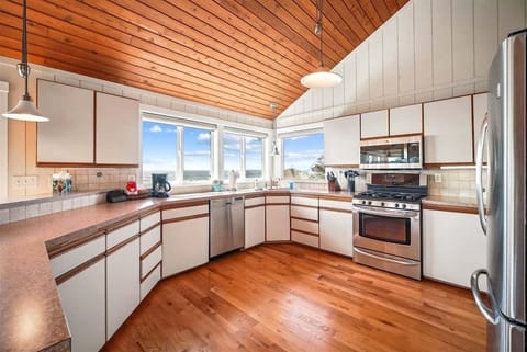 Kitchen at The Aeire