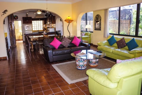 Full Condo