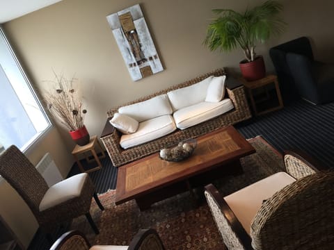 Quadruple Room | In-room safe, desk, blackout drapes, iron/ironing board