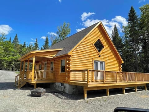 Lazy Bear exterior