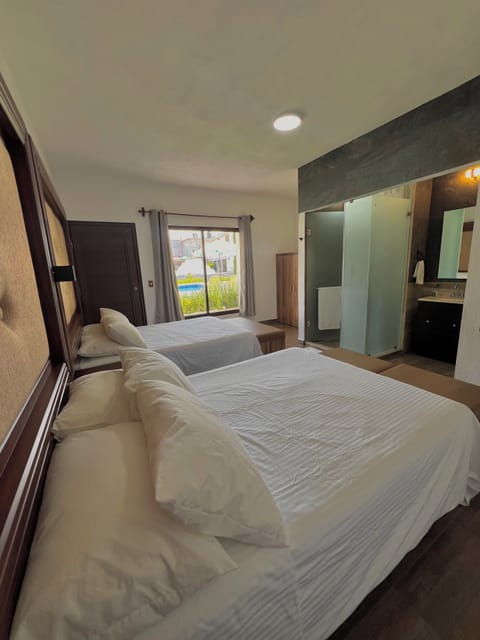 Basic Quadruple Room, Garden View