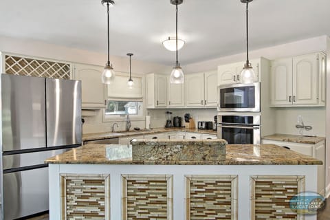 Fully-equipped kitchen for all your cooking needs