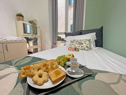 Family Apartment | 2 bedrooms, blackout drapes, iron/ironing board, free WiFi