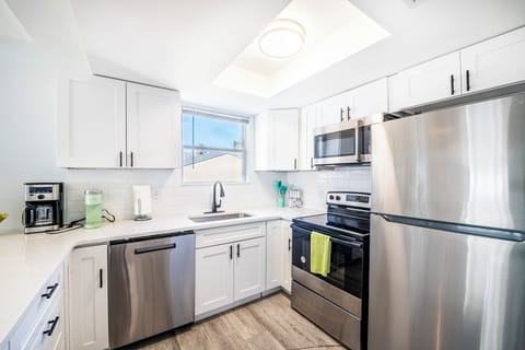 Fully Renovated kitchen 