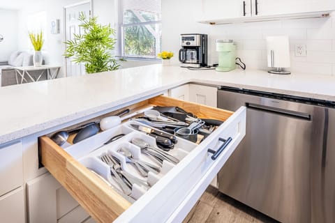 All cutlery provided 