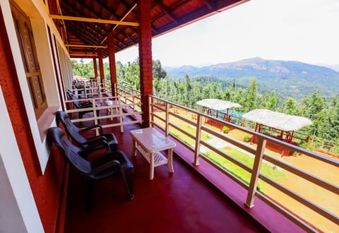 Basic Double Room, Mountain View | Balcony
