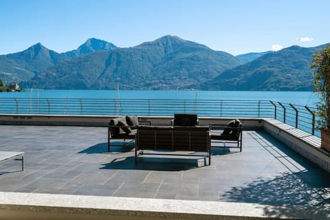Big terrace on the lake
