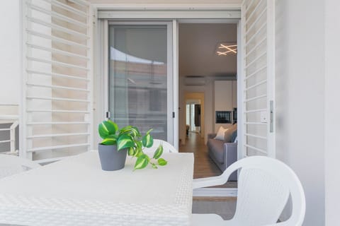 Apartment | Terrace/patio