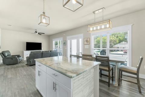 House, Garden View | Private kitchen | Toaster