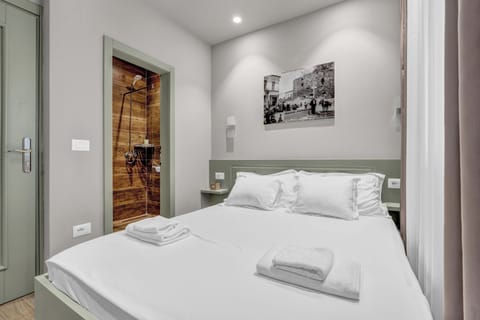 City Double Room, 1 Double Bed, Garden View | Soundproofing, WiFi (free), bed sheets