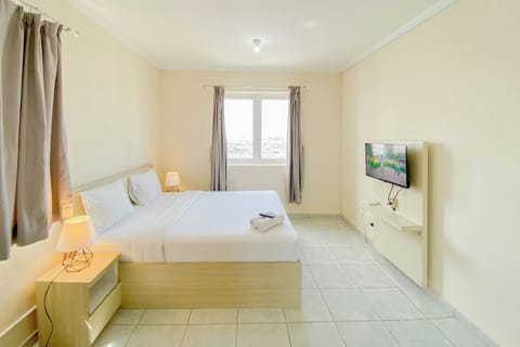 Deluxe Studio | Desk, free WiFi