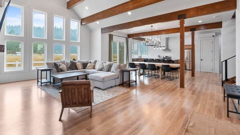 Open Concept Main Floor