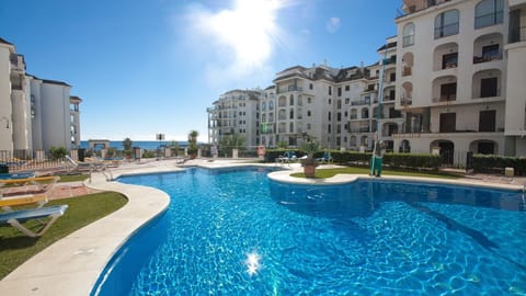 Apartment | Pool | Outdoor pool