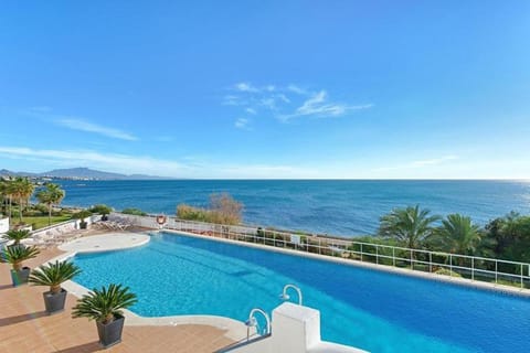 Apartment | Pool | Outdoor pool