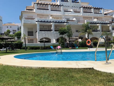 Apartment | Pool | Outdoor pool