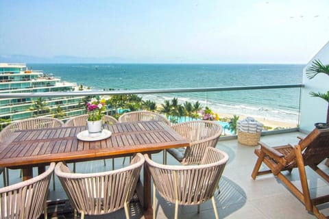 Outdoor dining with ocean views