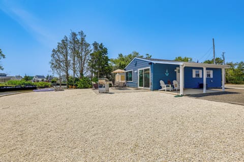 Little Egg Harbor Township Vacation Rental | 2BR | 1BA | 2 Steps to Enter