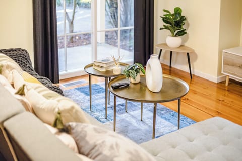 Family House, 5 Bedrooms | Living area | Flat-screen TV