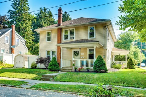 Annville Vacation Rental | 3BR | 1BA | 5 Steps to Enter | 1,200 Sq Ft