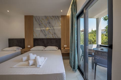 Deluxe Triple Room | Soundproofing, free WiFi