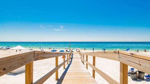 Short Boardwalk from Pool to Ocean
