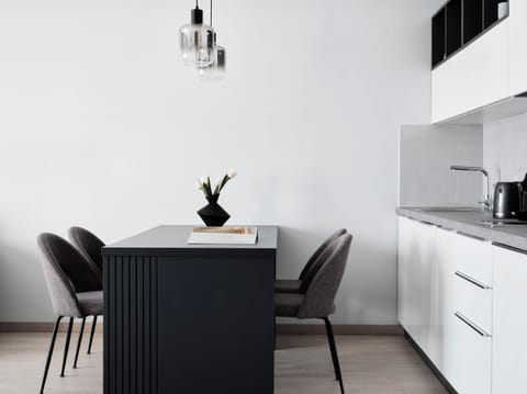 Elite Suite, Balcony, City View | Private kitchenette | Fridge, microwave, stovetop, espresso maker