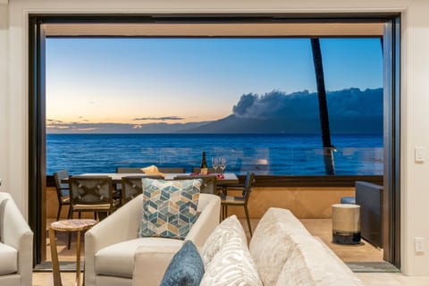 Condo, 2 Bedrooms | Living area | Smart TV