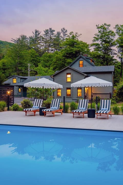 Pool Open Between May-October